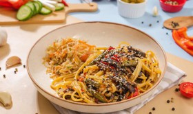 Лапша рамен с говядиной и овощами - Фото