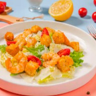 Цезарь с креветками Фото