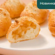 Коробочка пирожков с яблоками Фото