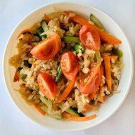 Рис с овощами с соусом тонкацу Фото