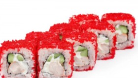 Калифорния с креветкой в тобико - Фото