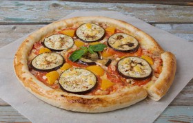 Пицца с баклажаном - Фото