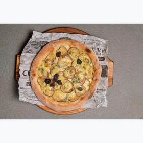 Пицца с грушей и дор блю - Фото