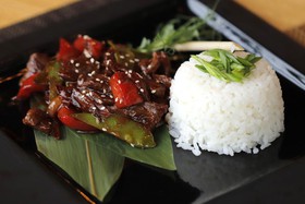 Телятина с рисом по-азиатски - Фото