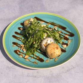 Crunchy roll, жареный ролл, угорь,лосось - Фото