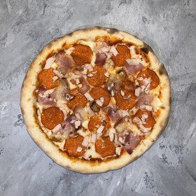 Пицца мясная - Фото