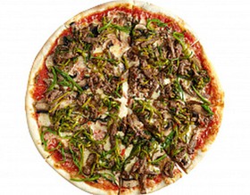 Пицца с говядиной и луком-порей - Фото