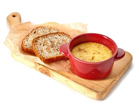 Полента с сыром и злаковым хлебом - Фото