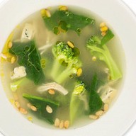 Суп с брокколи и куриным мясом Фото