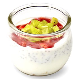 Домашний йогурт с клубникой - Фото