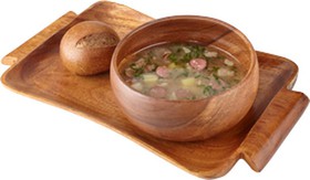 Суп из куриного бульона с колбасками - Фото