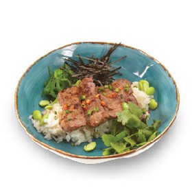 Лаймовый рис с говядиной и соусом понзу - Фото