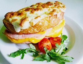 Французский бутерброд Крок месье - Фото