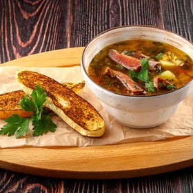 Суп из красной чечевицы с ребрышками - Фото