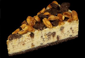 Чизкейк карамельный с арахисом - Фото