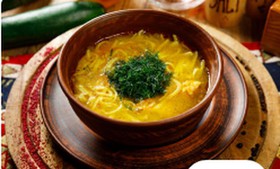 Куриный суп с домашней лапшой - Фото