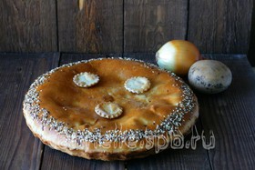 Пирог с картофелем и луком - Фото