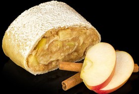 Штрудель яблочный с корицей - Фото