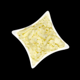 Тертый сыр моцарелла - Фото