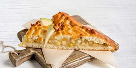 Пирог веганский с яблоком и грушей - Фото