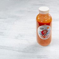 Сок свежевыжатый яблоко-морковь Фото