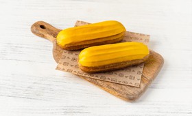 Набор эклеров с манго - Фото