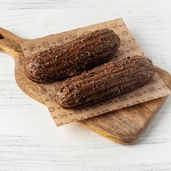 Набор эклеров шоколадно-ореховых Фото