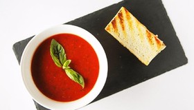 Густой томатный суп - Фото