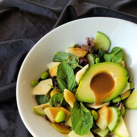 Грин-салат с авокадо - Фото