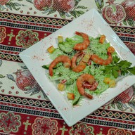 Цезарь с креветками Фото