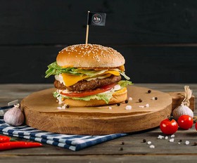 Хитбургер классический с телятиной - Фото