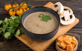 Грибной крем-суп с сухариками - Фото
