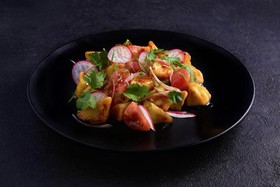 Карамелизованные баклажаны с томатом - Фото