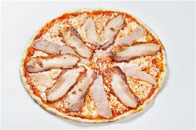 Пицца с испанской ветчиной - Фото