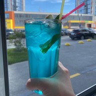 Голубая лагуна прохладительный напиток Фото