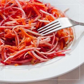Салат из свеклы и моркови по-корейски - Фото