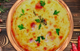 Осетинский пирог с ветчиной и сыром - Фото
