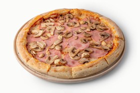 Ветчина с грибами пицца - Фото