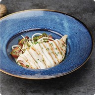 Салат с кальмаром-гриль, цукини Фото