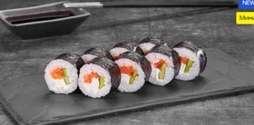 Мини ролл с копченой кетой - Фото