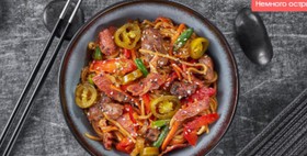 Вок говядина с беконом спайси - Фото