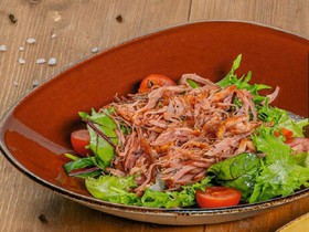 Салат с рваной свининой - Фото