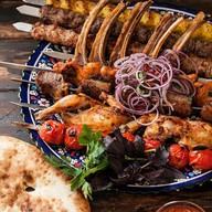 Шашлык из крылышек куриных Фото