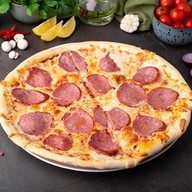 Пицца «Салями» Фото