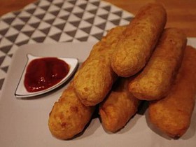 Сосиска в тесте с картошкой - Фото