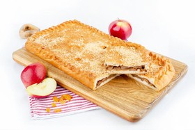 Пирог с яблоками,изюмом,корицей(постный) - Фото