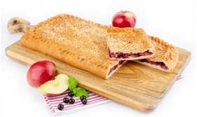 Пирог с яблоками и смородиной (сдобный) - Фото