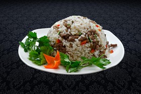 Жареный рис с говядиной - Фото