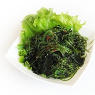 Чукка салат с водорослями вакамэ Фото