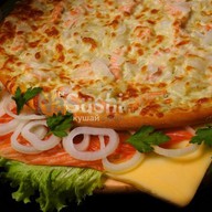 Пицца с лосоcем Фото